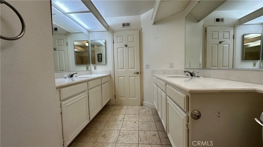 12441 Mountain Trail Street Moorpark, CA 93021