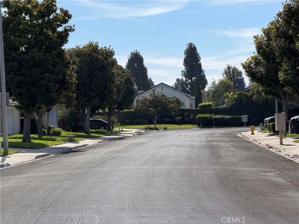 12441 Mountain Trail Street Moorpark, CA 93021