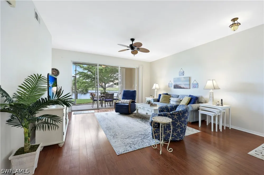 Dover Place #103 Naples, FL 34104