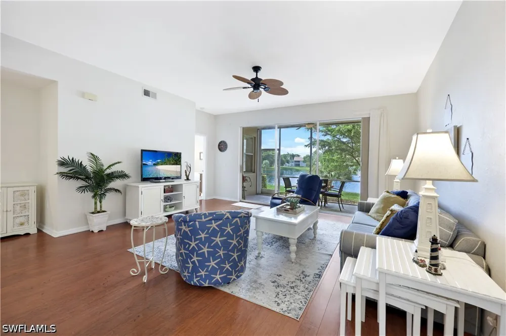 Dover Place #103 Naples, FL 34104