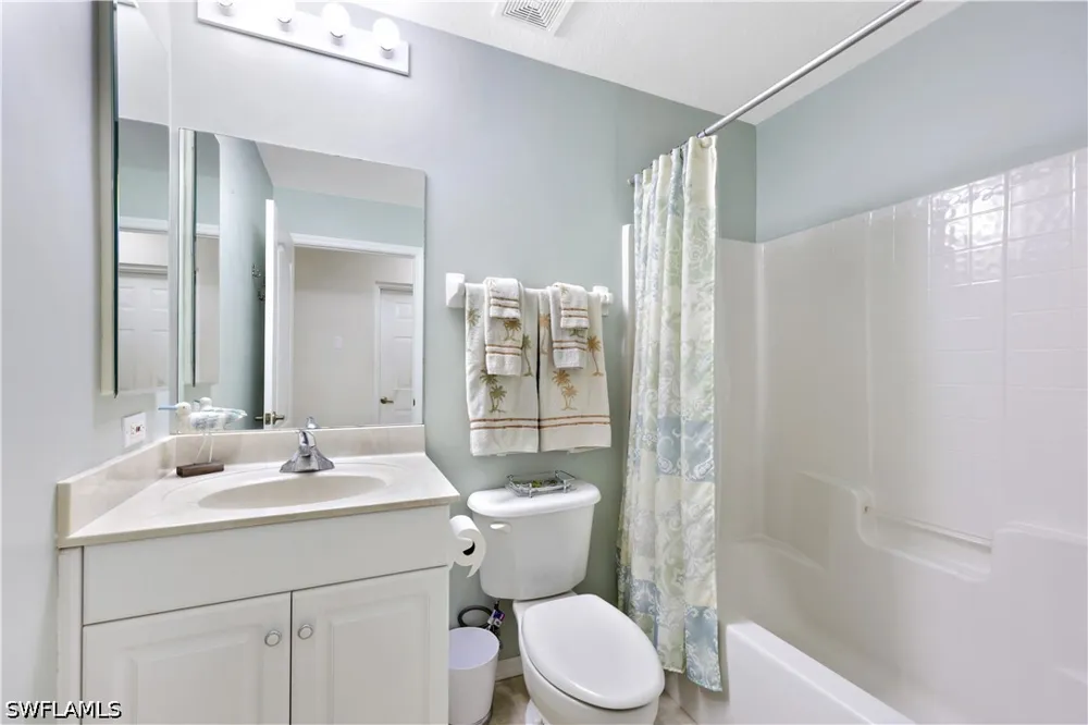 Dover Place #103 Naples, FL 34104