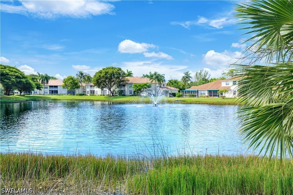 Dover Place #103 Naples, FL 34104