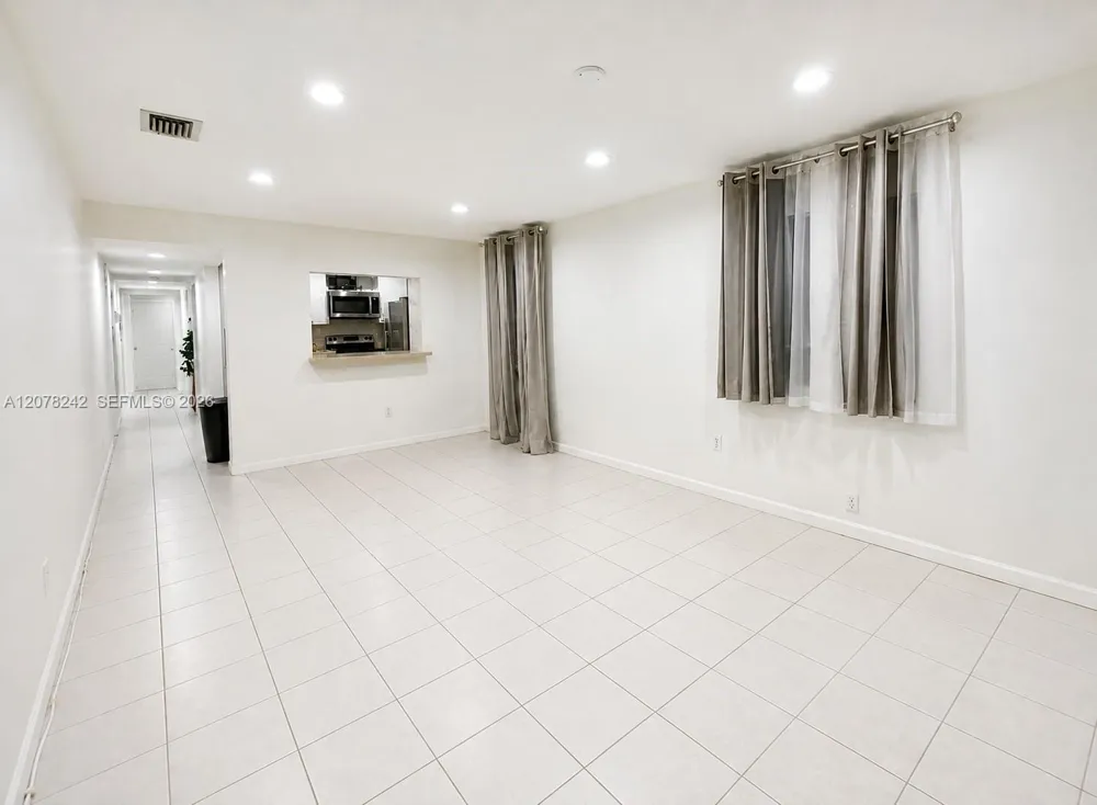 201 SW 19th Ave #3 Miami, FL 33135