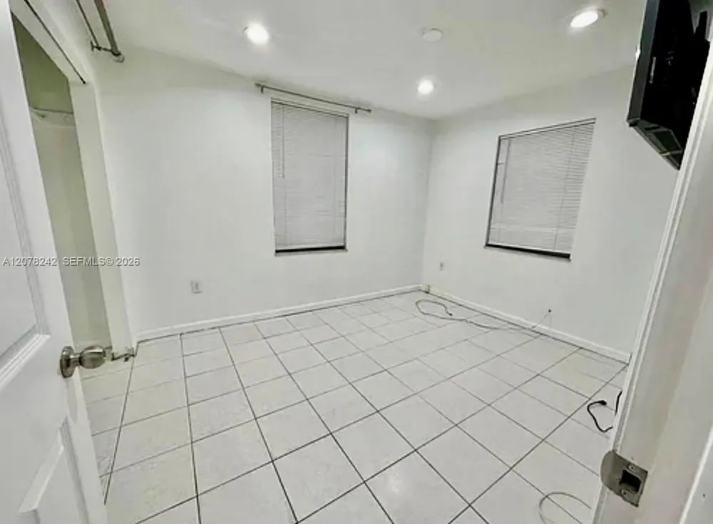 201 SW 19th Ave #3 Miami, FL 33135