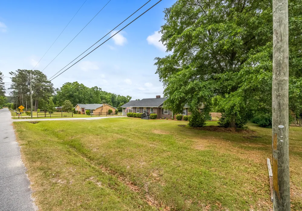 421 Dixie Drive Thomson, GA 30824