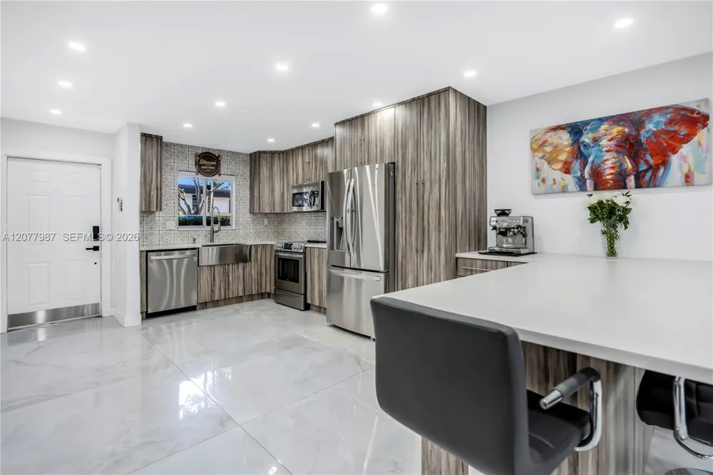 3321 Simms St #13B Hollywood, FL 33021