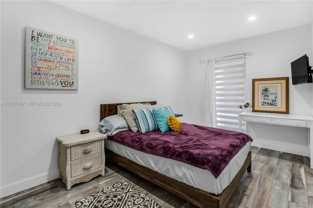 3321 Simms St #13B Hollywood, FL 33021