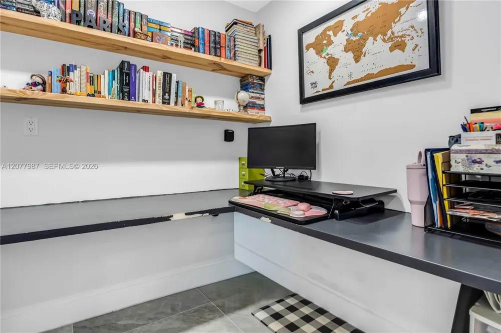 3321 Simms St #13B Hollywood, FL 33021