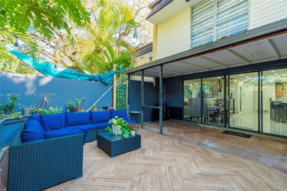 3321 Simms St #13B Hollywood, FL 33021