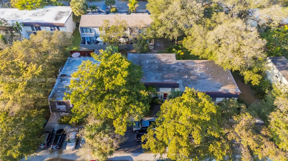 3321 Simms St #13B Hollywood, FL 33021