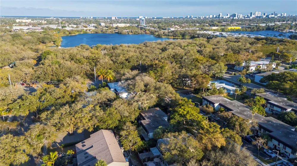 3321 Simms St #13B Hollywood, FL 33021