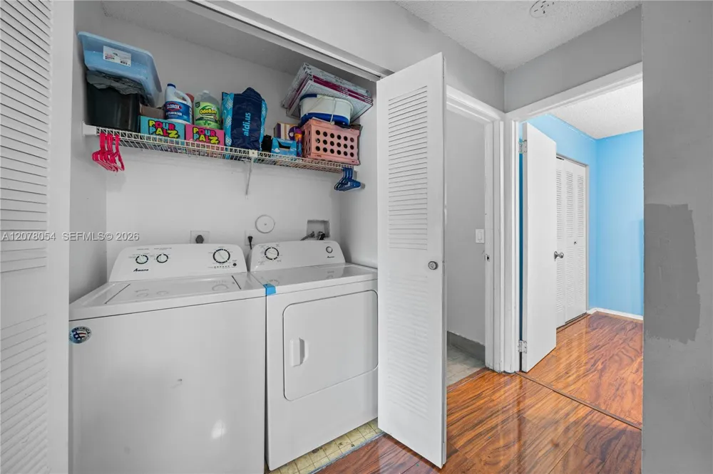 1293 Sussex Dr North Lauderdale, FL 33068