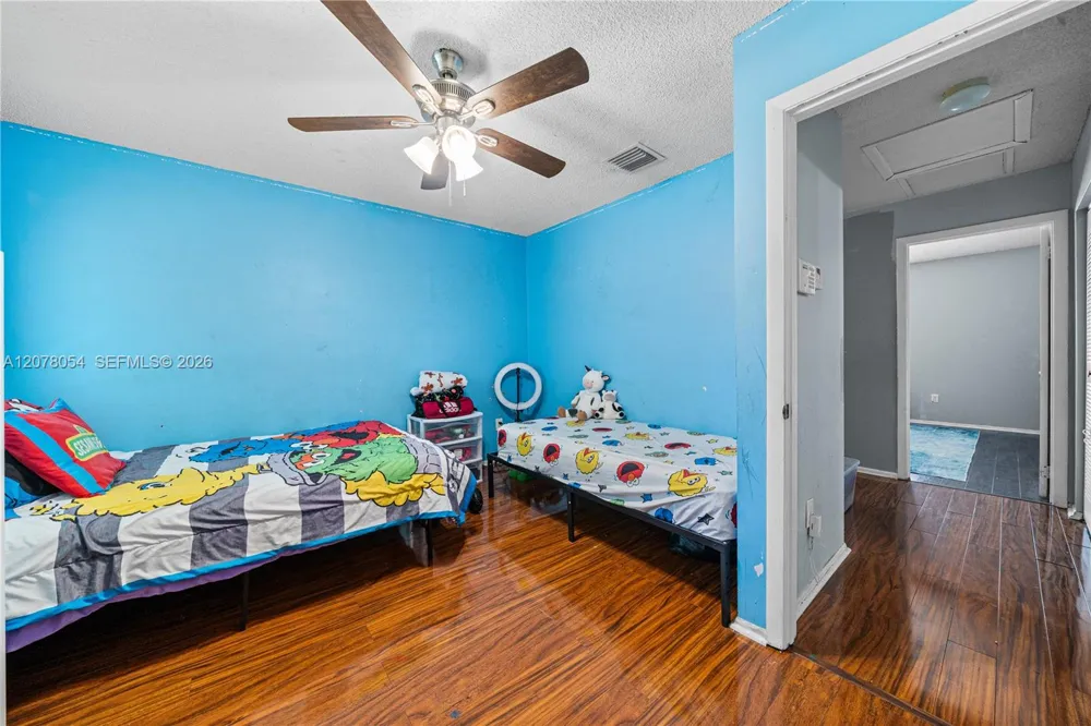 1293 Sussex Dr North Lauderdale, FL 33068