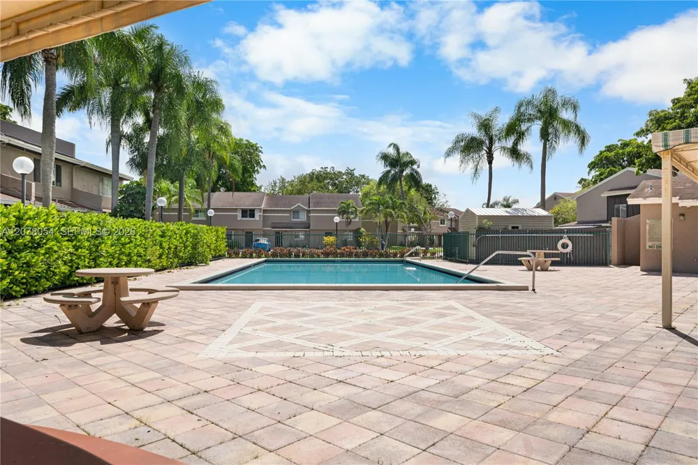 1293 Sussex Dr North Lauderdale, FL 33068