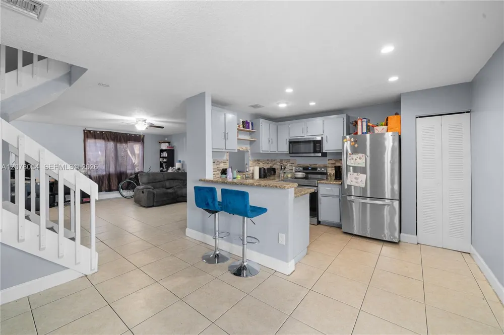 1293 Sussex Dr North Lauderdale, FL 33068