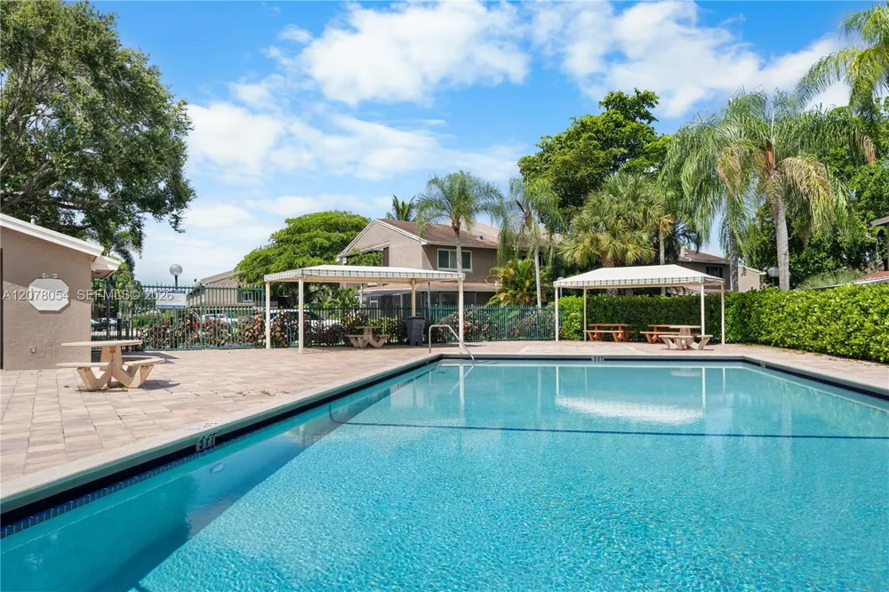 1293 Sussex Dr North Lauderdale, FL 33068