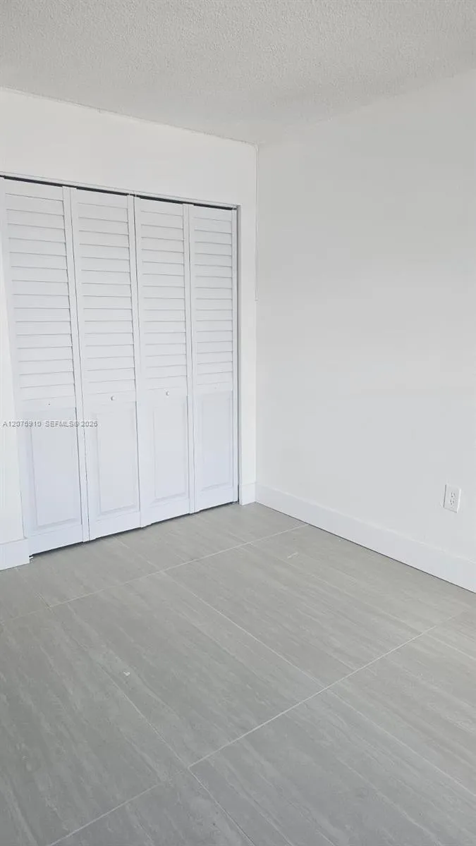 5625 W 20th Ave #208 Hialeah, FL 33012