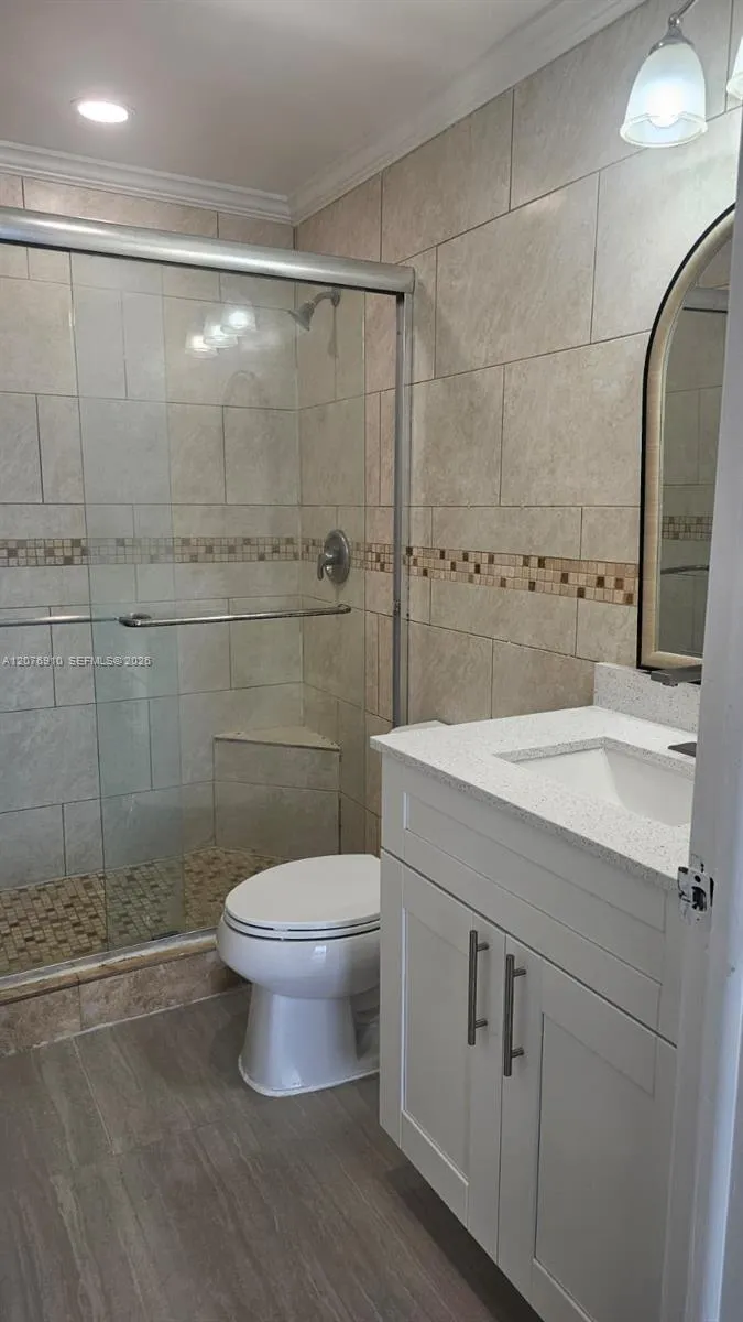 5625 W 20th Ave #208 Hialeah, FL 33012