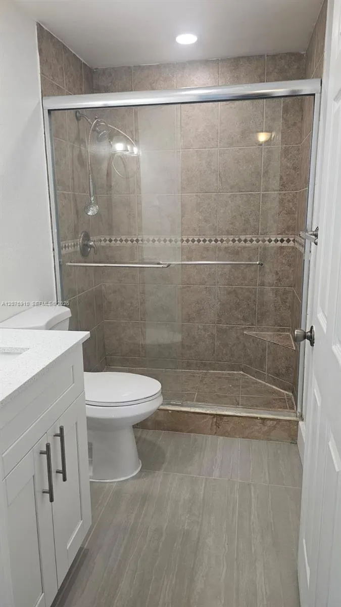 5625 W 20th Ave #208 Hialeah, FL 33012
