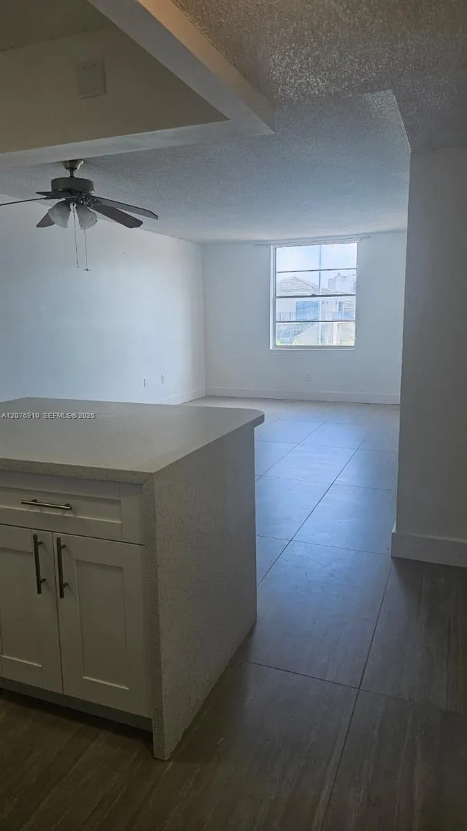 5625 W 20th Ave #208 Hialeah, FL 33012
