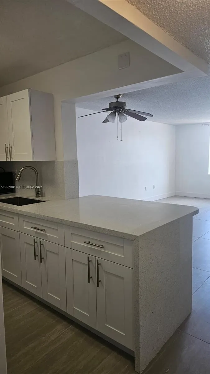 5625 W 20th Ave #208 Hialeah, FL 33012