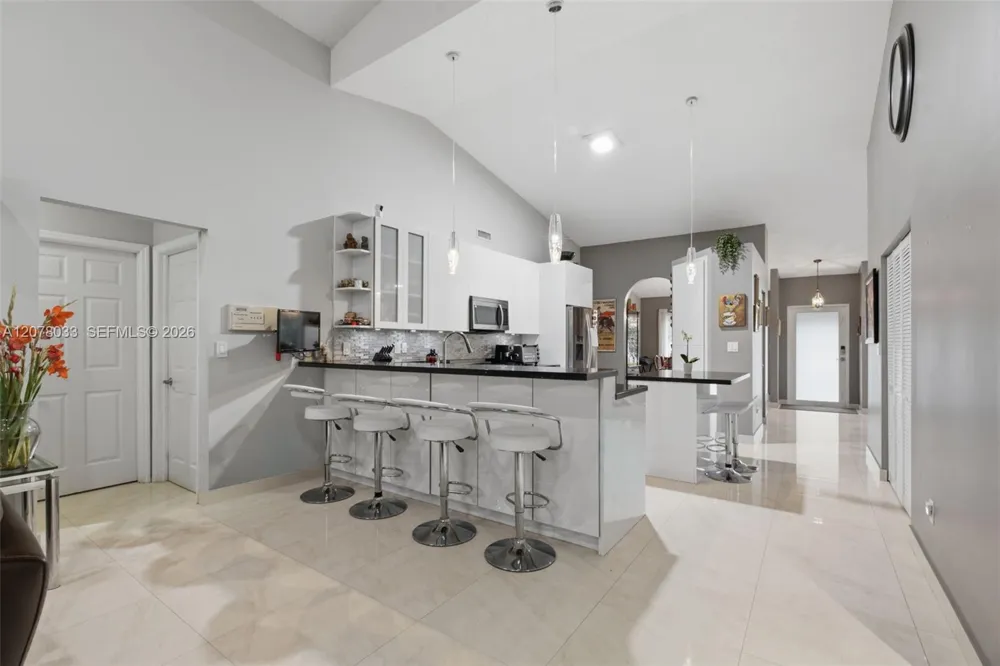 10887 SW 152nd Pl Miami, FL 33196