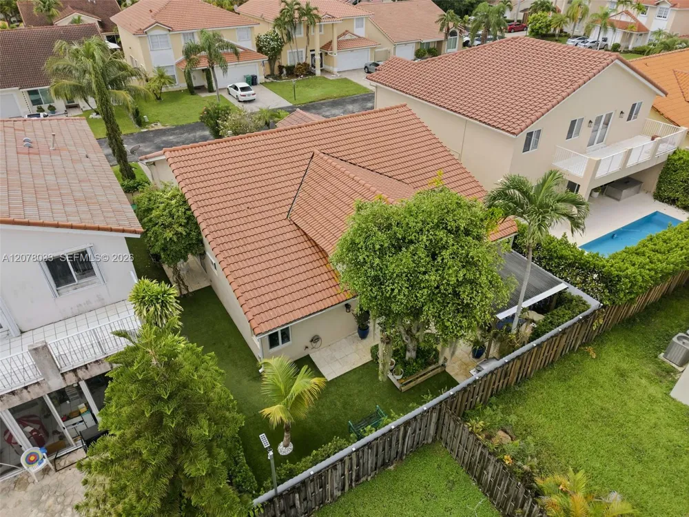 10887 SW 152nd Pl Miami, FL 33196