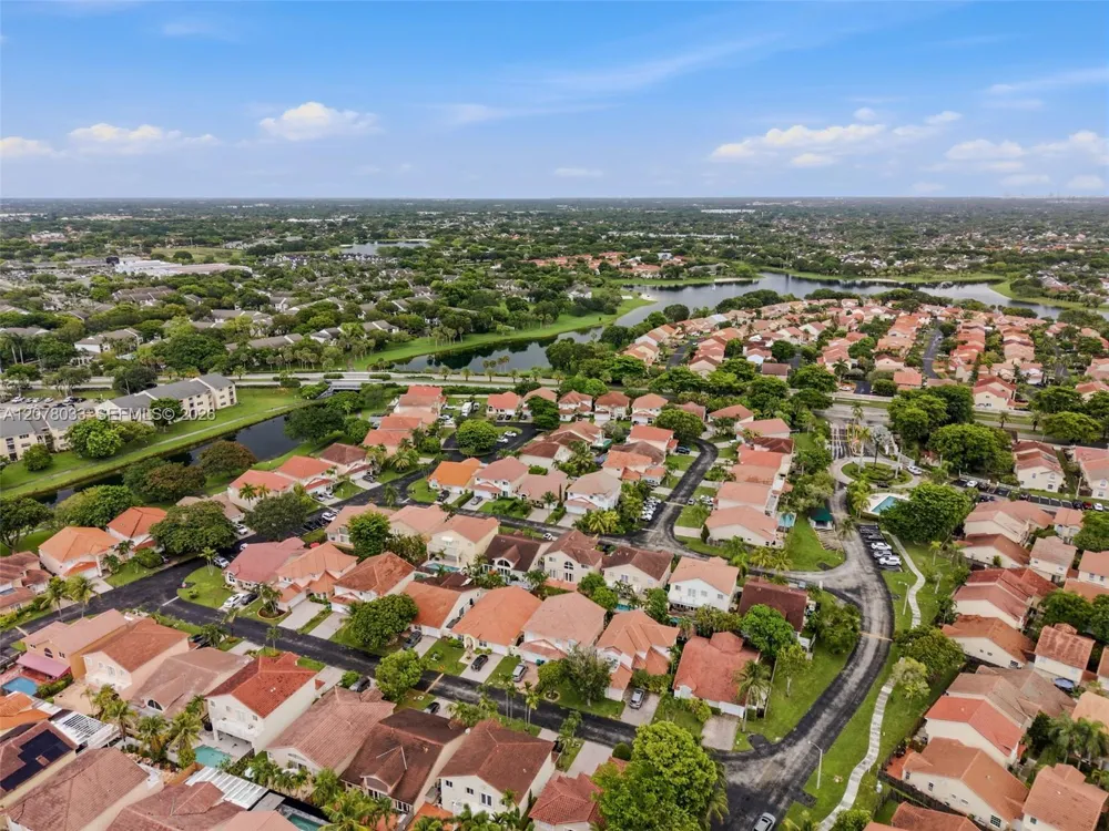 10887 SW 152nd Pl Miami, FL 33196