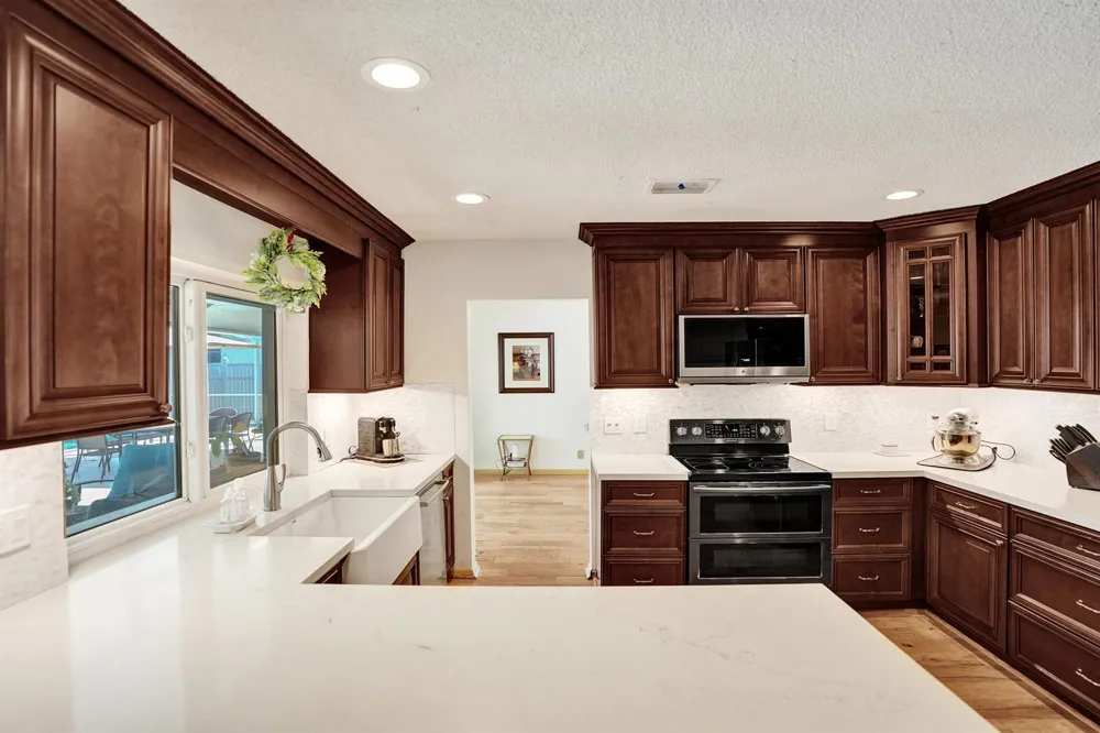 4800 NE 26TH AVENUE Fort Lauderdale, FL 33308