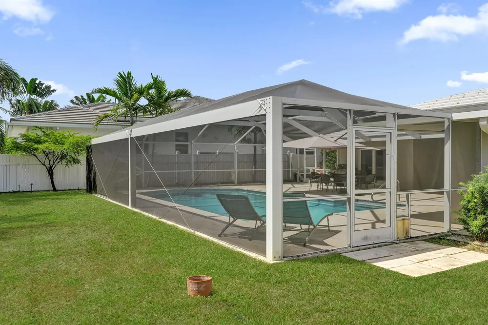 4800 NE 26TH AVENUE Fort Lauderdale, FL 33308