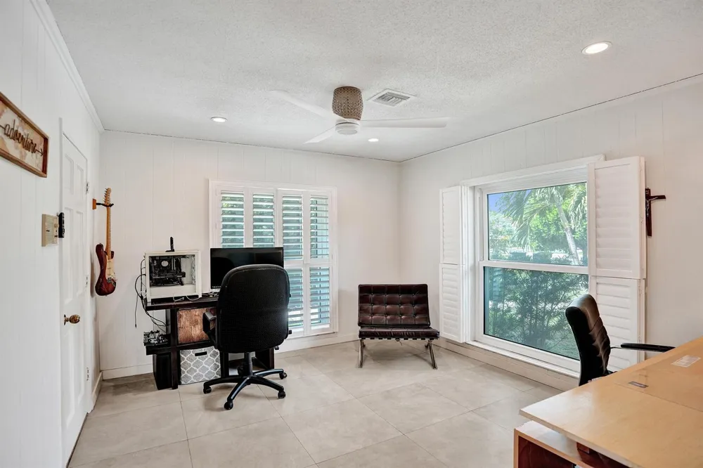 4800 NE 26TH AVENUE Fort Lauderdale, FL 33308