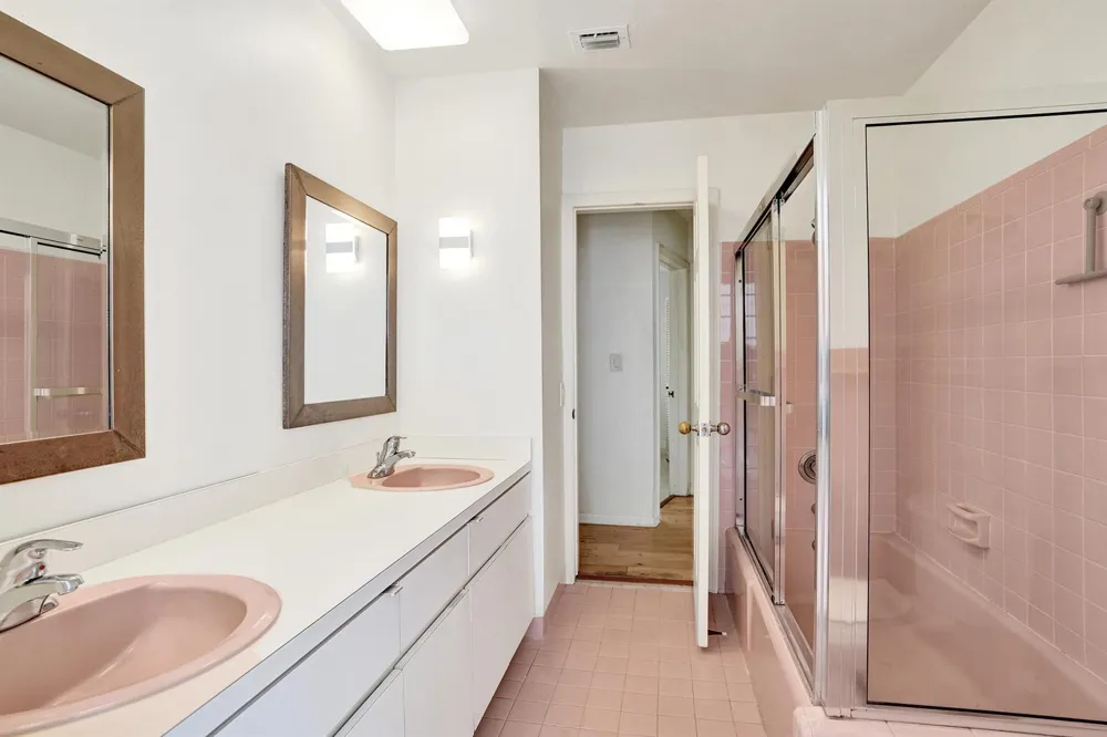 4800 NE 26TH AVENUE Fort Lauderdale, FL 33308