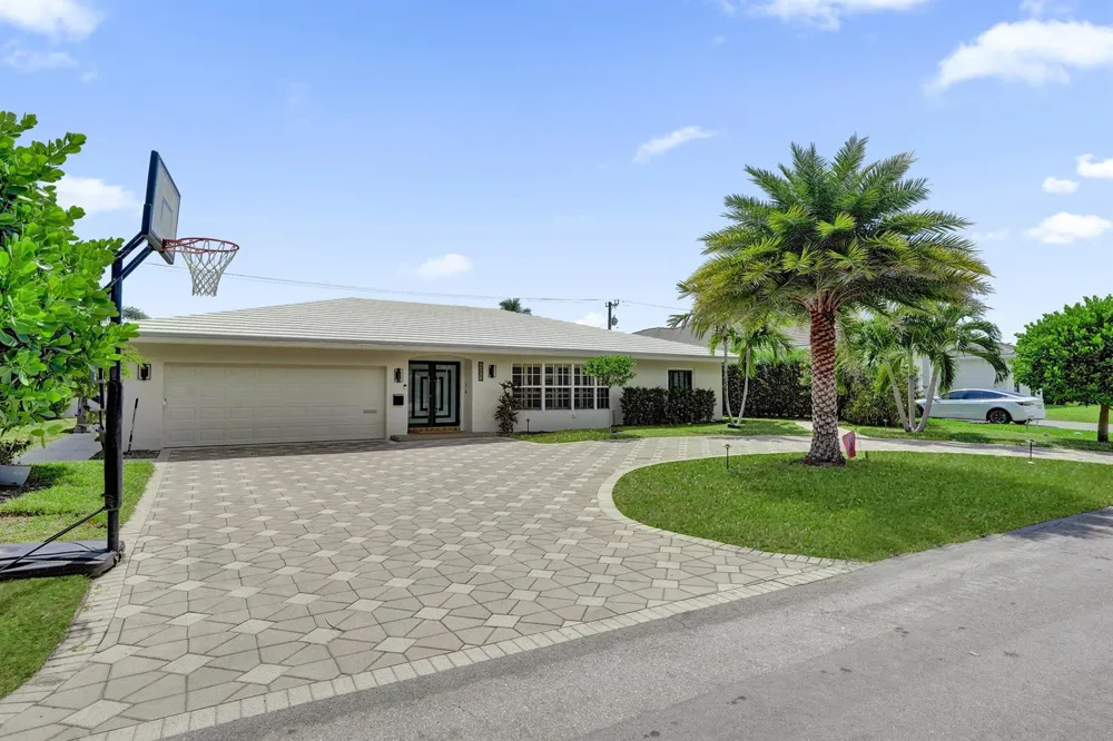 4800 NE 26TH AVENUE Fort Lauderdale, FL 33308