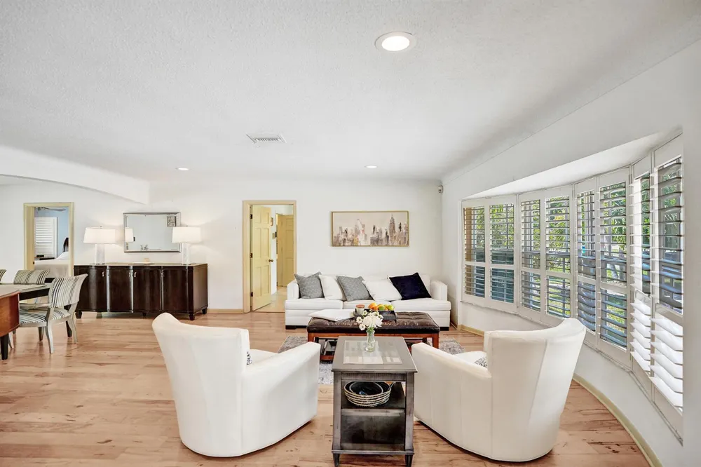 4800 NE 26TH AVENUE Fort Lauderdale, FL 33308