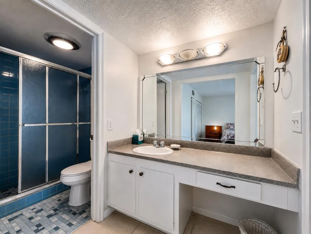 307 Greenbrier B West Palm Beach, FL 33417