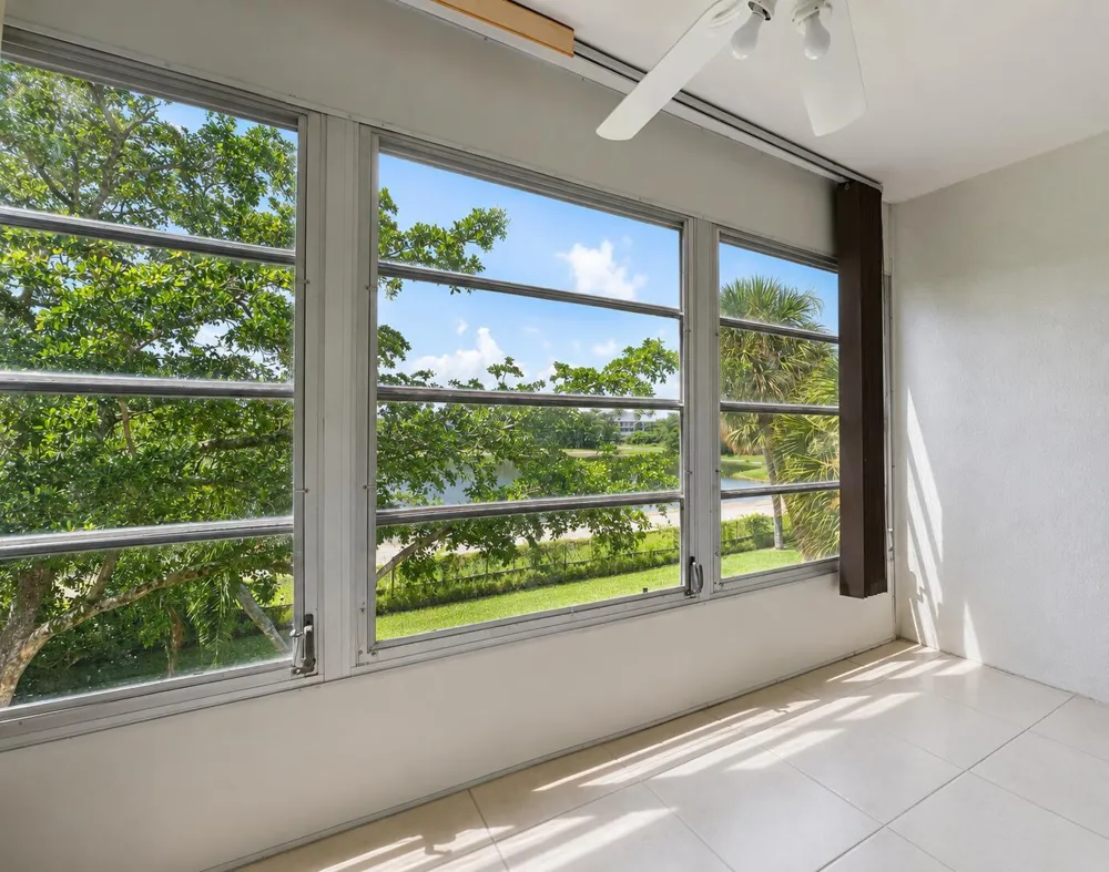 307 Greenbrier B West Palm Beach, FL 33417