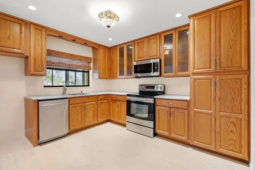 6315 TALL CYPRESS CIRCLE 