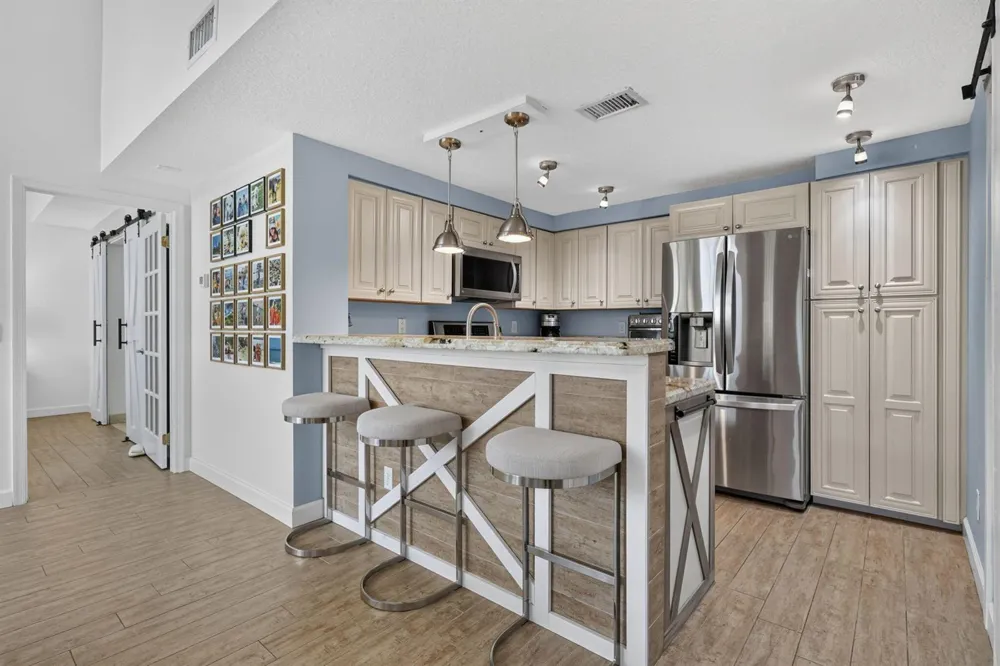 1209 MAINSAIL #1209 Jupiter, FL 33477