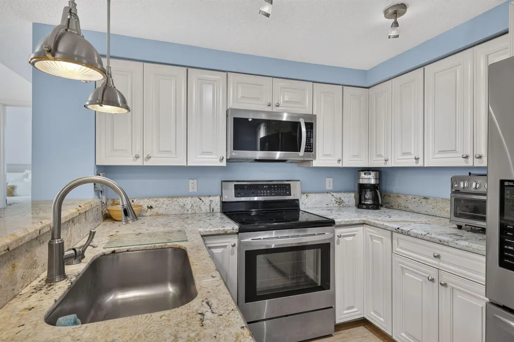 1209 MAINSAIL #1209 Jupiter, FL 33477