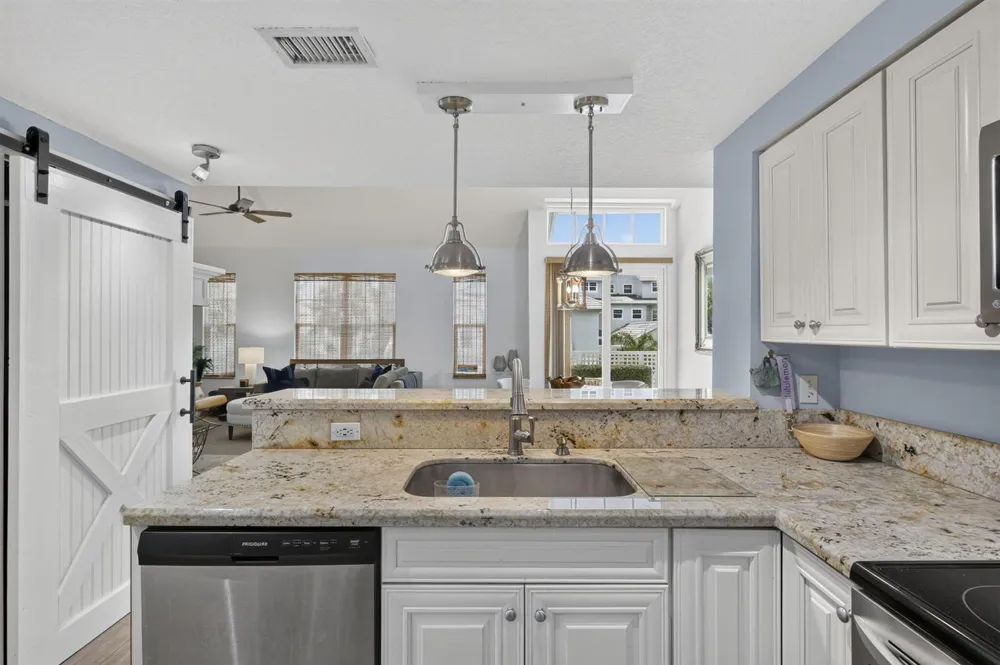 1209 MAINSAIL #1209 Jupiter, FL 33477