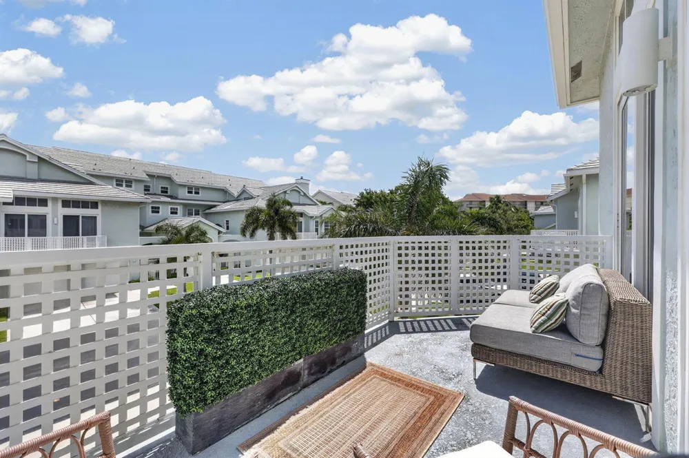 1209 MAINSAIL #1209 Jupiter, FL 33477
