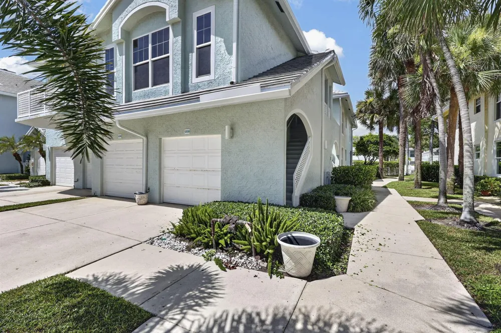 1209 MAINSAIL #1209 Jupiter, FL 33477