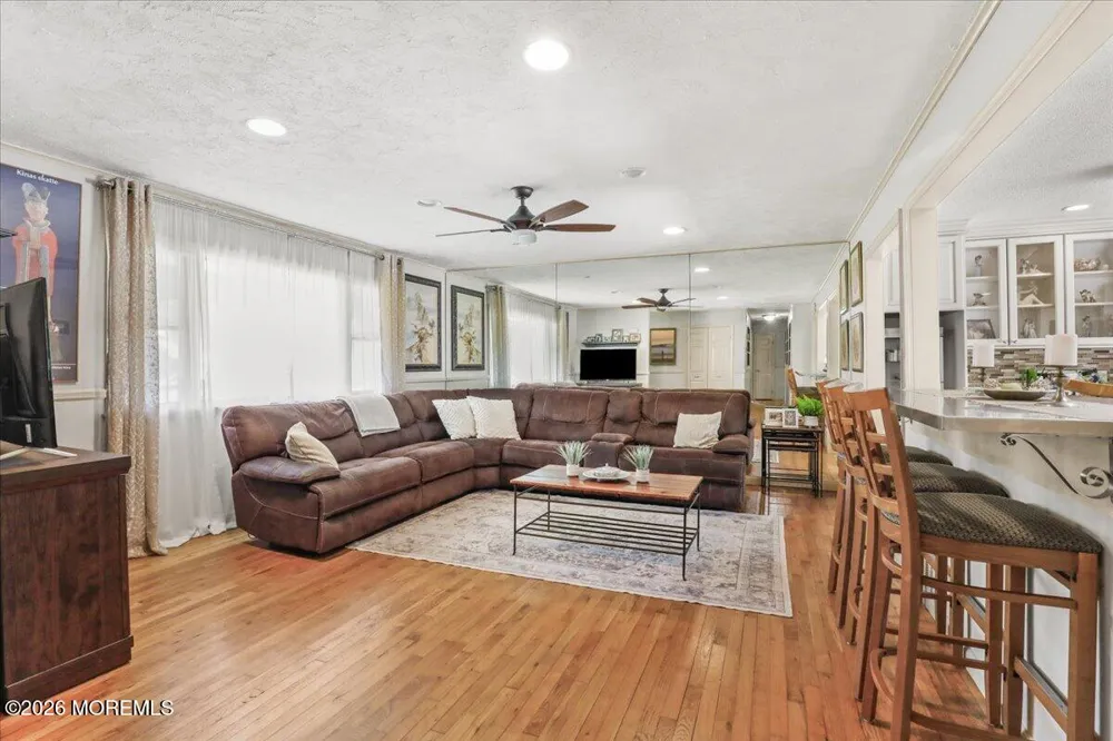 443 W Lake Avenue Oakhurst, NJ 07755