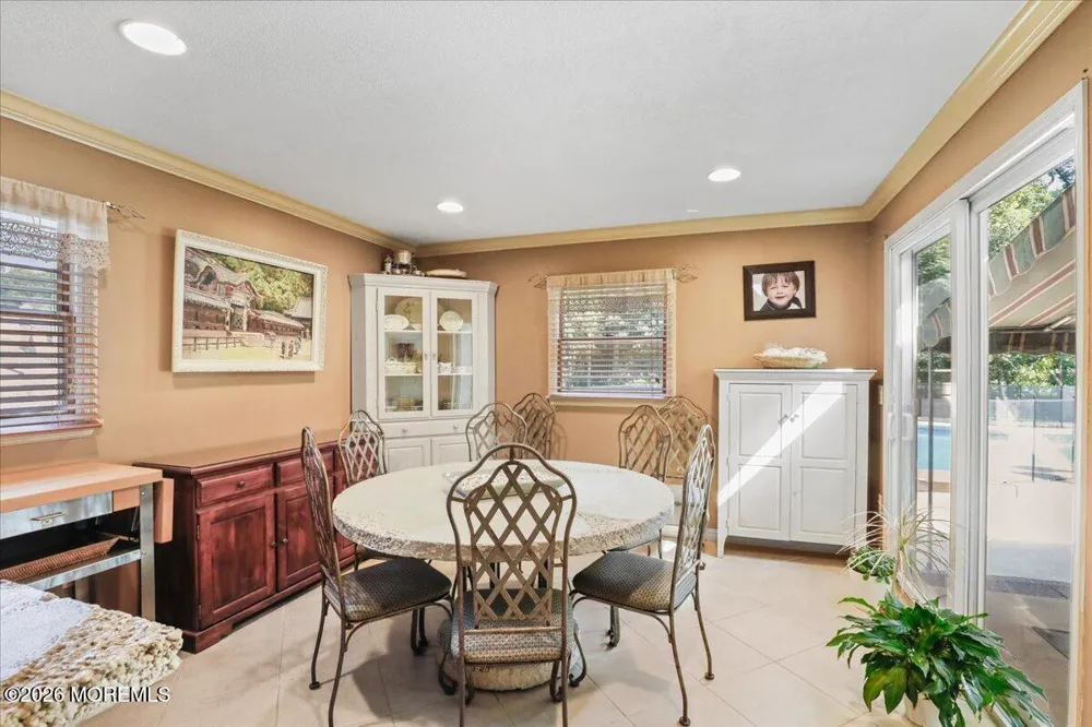 443 W Lake Avenue Oakhurst, NJ 07755