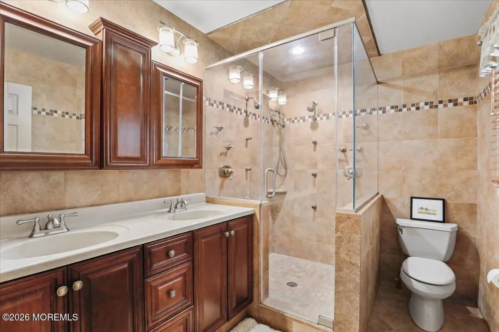 443 W Lake Avenue Oakhurst, NJ 07755