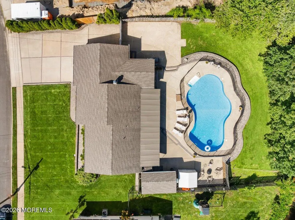 443 W Lake Avenue Oakhurst, NJ 07755