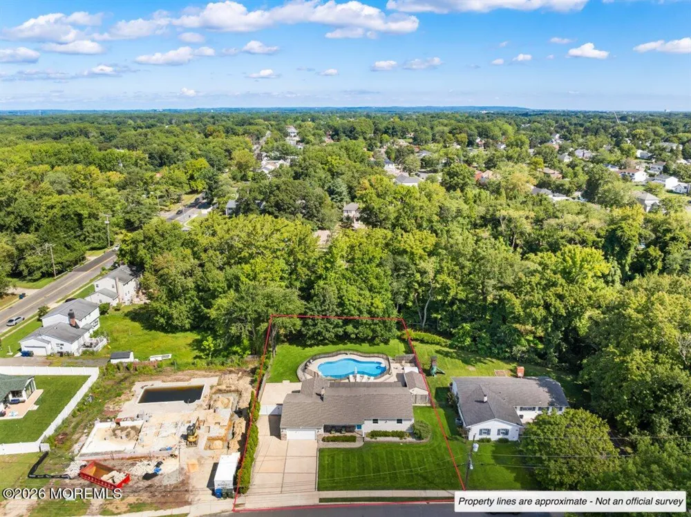 443 W Lake Avenue Oakhurst, NJ 07755
