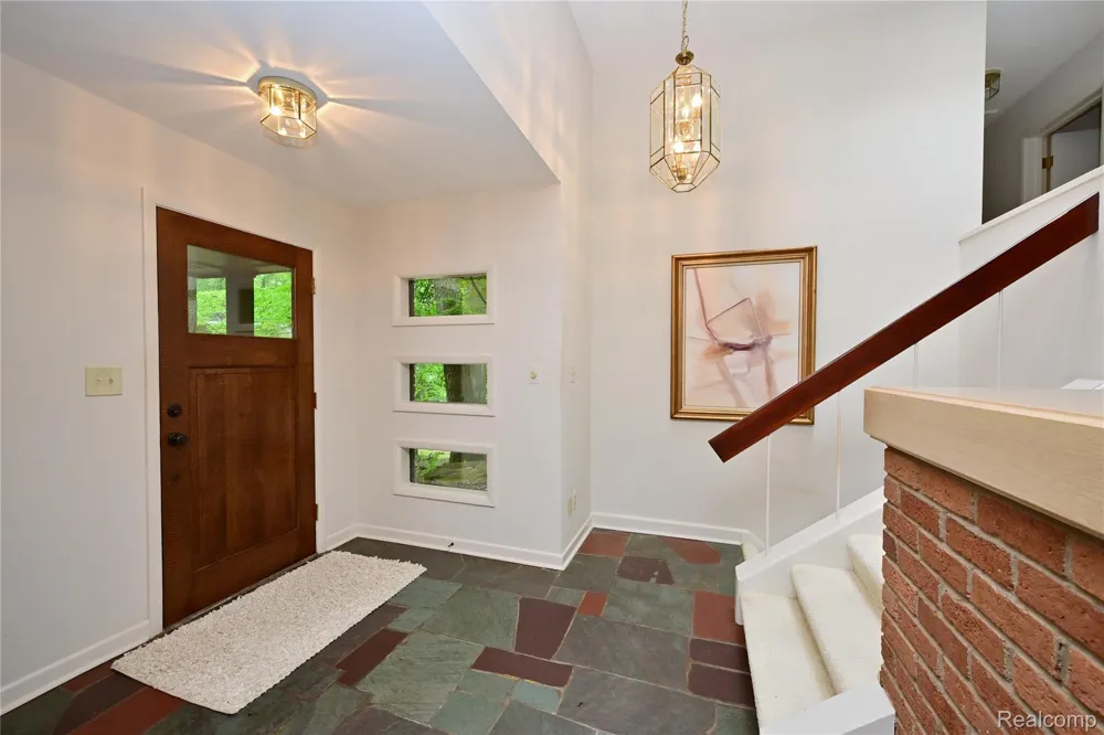 3310 Dogwood Court Bloomfield Hills City, MI 48304