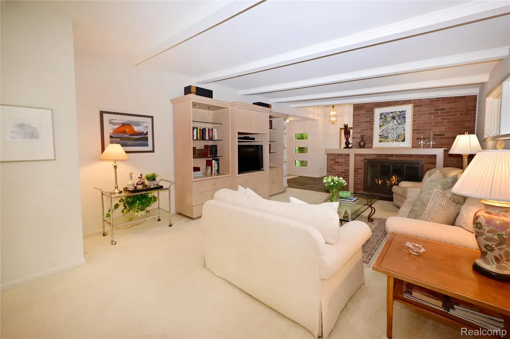 3310 Dogwood Court Bloomfield Hills City, MI 48304