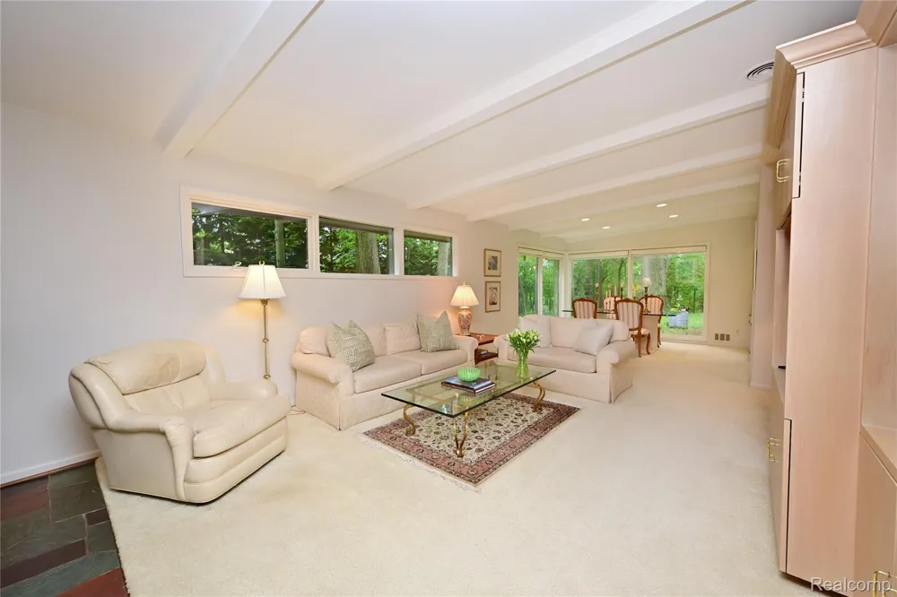 3310 Dogwood Court Bloomfield Hills City, MI 48304